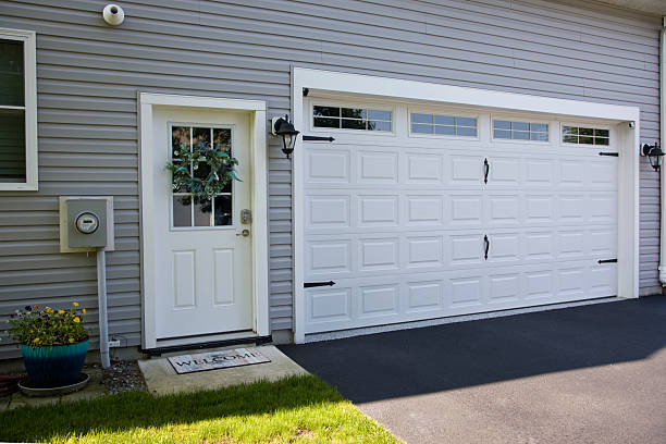 24/7 Emergency Garage Door Roller Replacement experts in Eufaula, AL